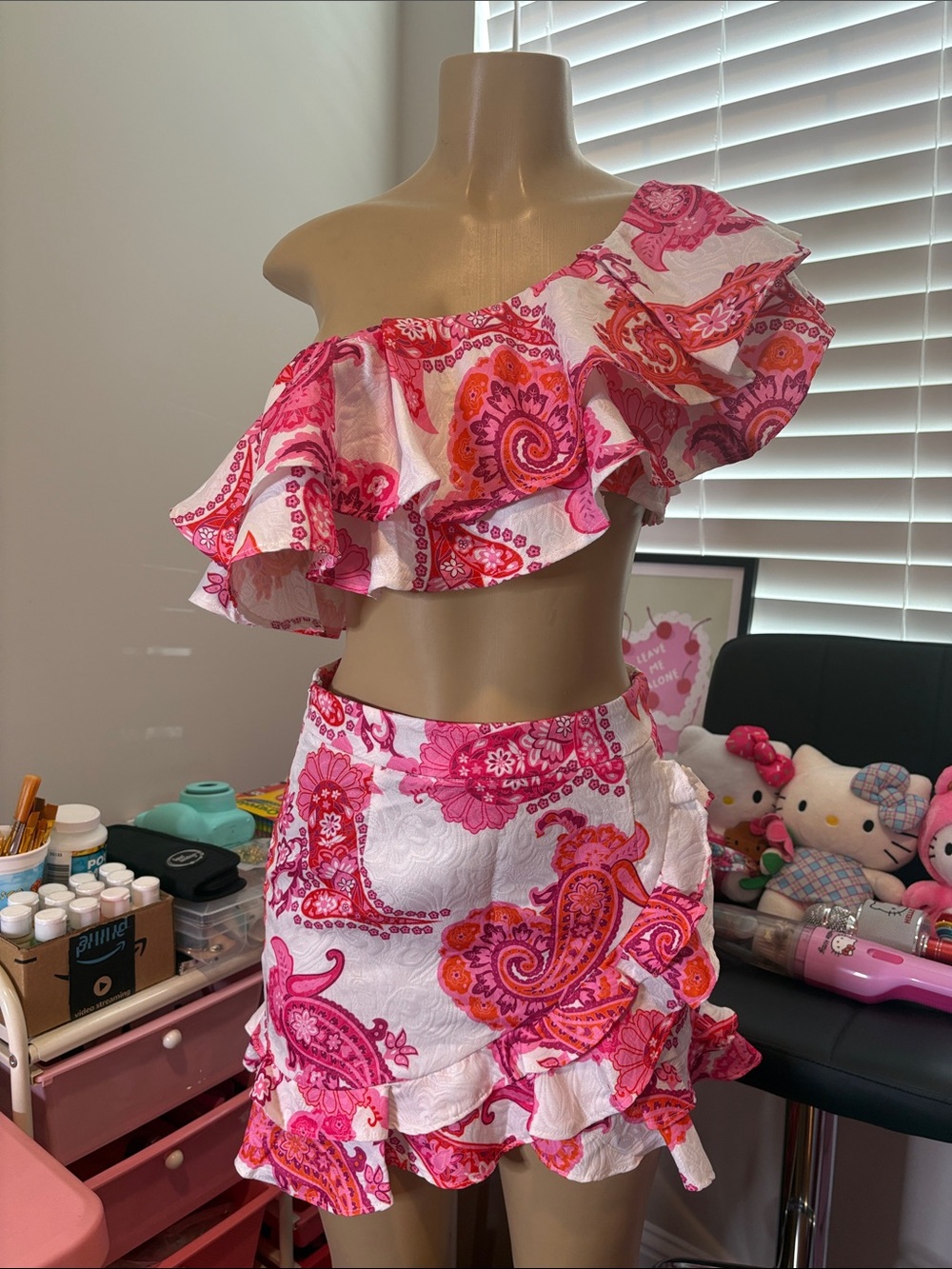 One-Shoulder Ruffle Paisley Mini Skirt Set - Pink